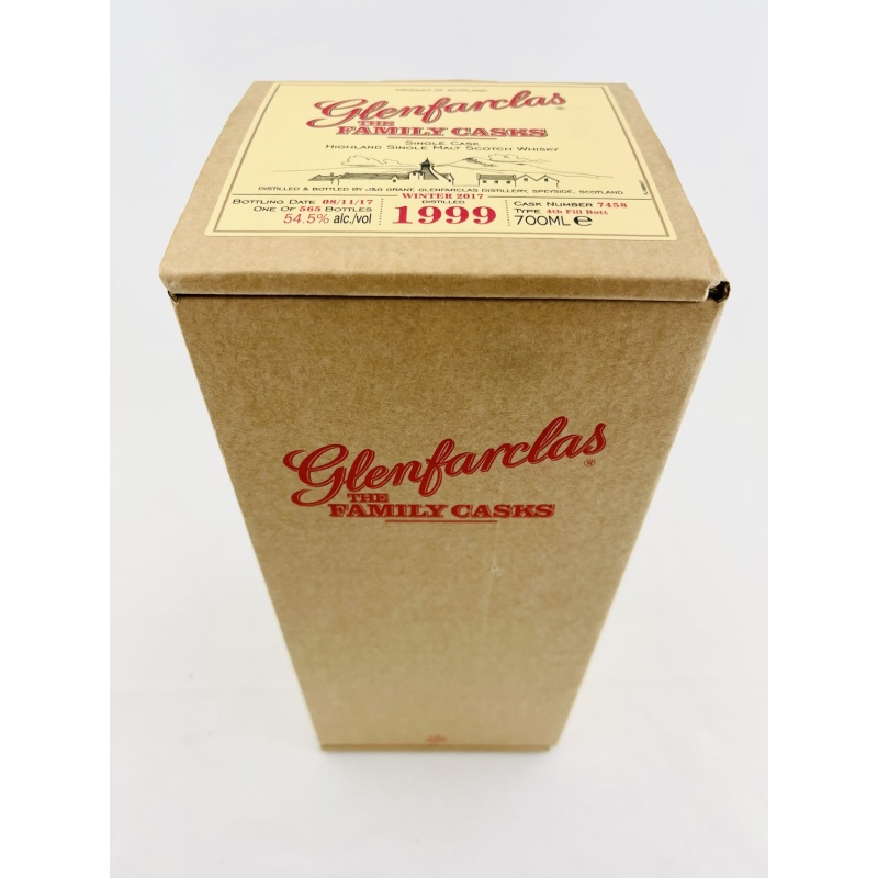 Glenfarclas 1999 Family Cask Winter 2017