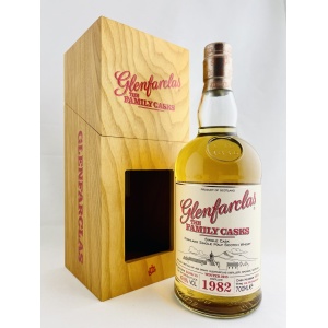 Glenfarclas Family Cask 1982-2015